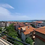 Polikseni 3*