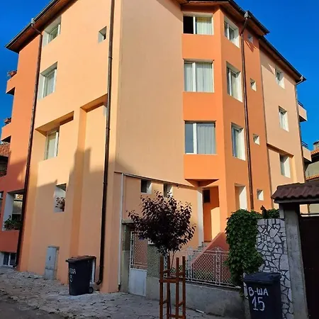 Polikseni Guest house