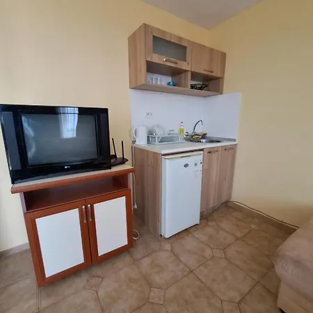 Polikseni بيت ضيافة *