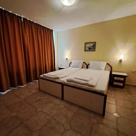 Guest house Polikseni *