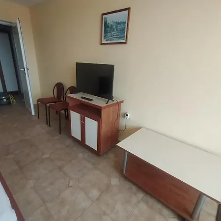 Pensionat Polikseni 3*