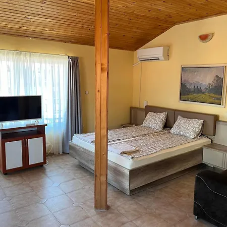 Polikseni Sozopol